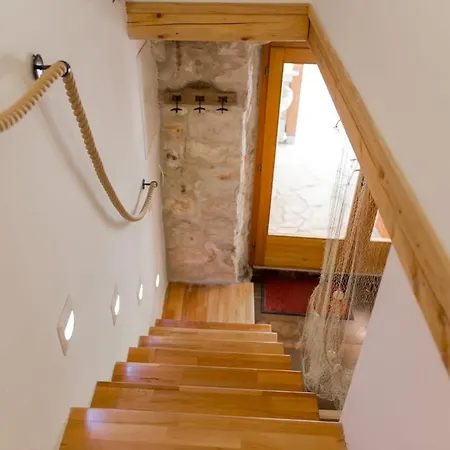 Vakantiehuis Dvor - Old Town Stone House Trogir