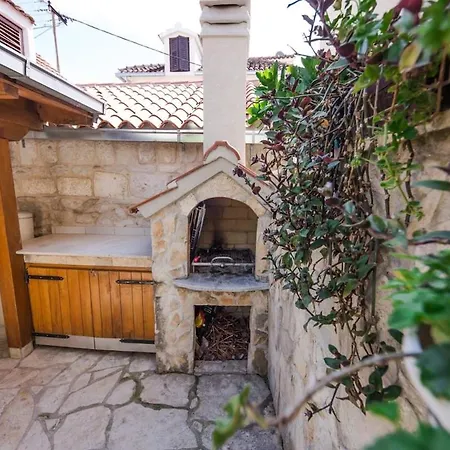 Dvor - Old Town Stone House